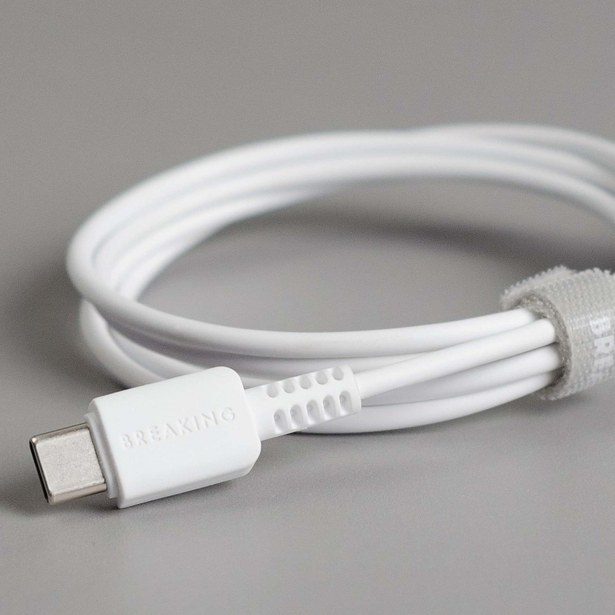 Кабель Breaking Classic, USB-C - USB-C, 60W, 3.0A, 1м (Белый)