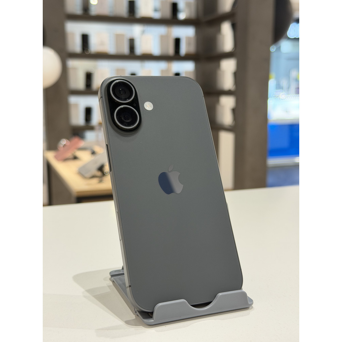 Б/У Apple iPhone 17 256 Gb Black (1sim+eSim) АКБ 100%