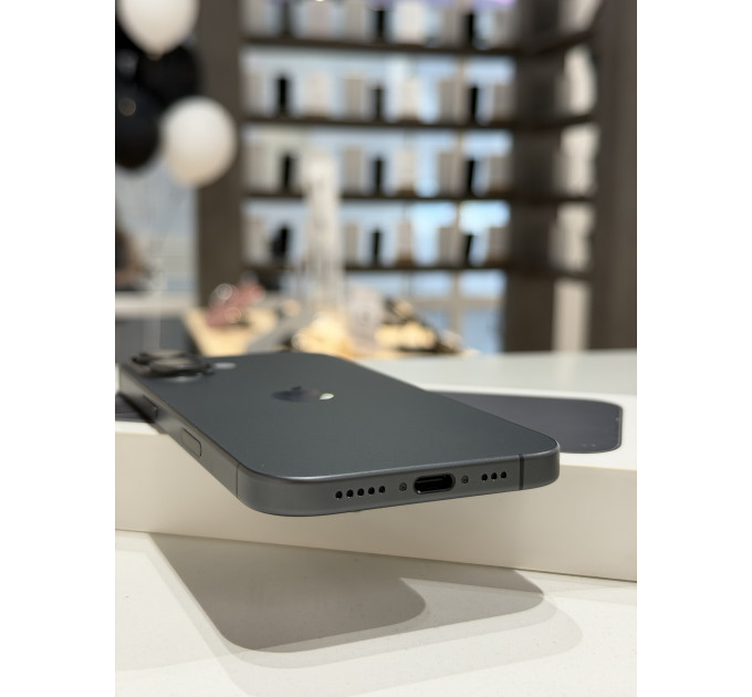 Б/У Apple iPhone 17 256 Gb Black (1sim+eSim) АКБ 100%
