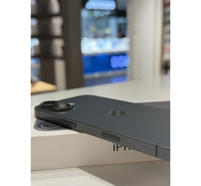 Б/У Apple iPhone 17 256 Gb Black (1sim+eSim) АКБ 100%