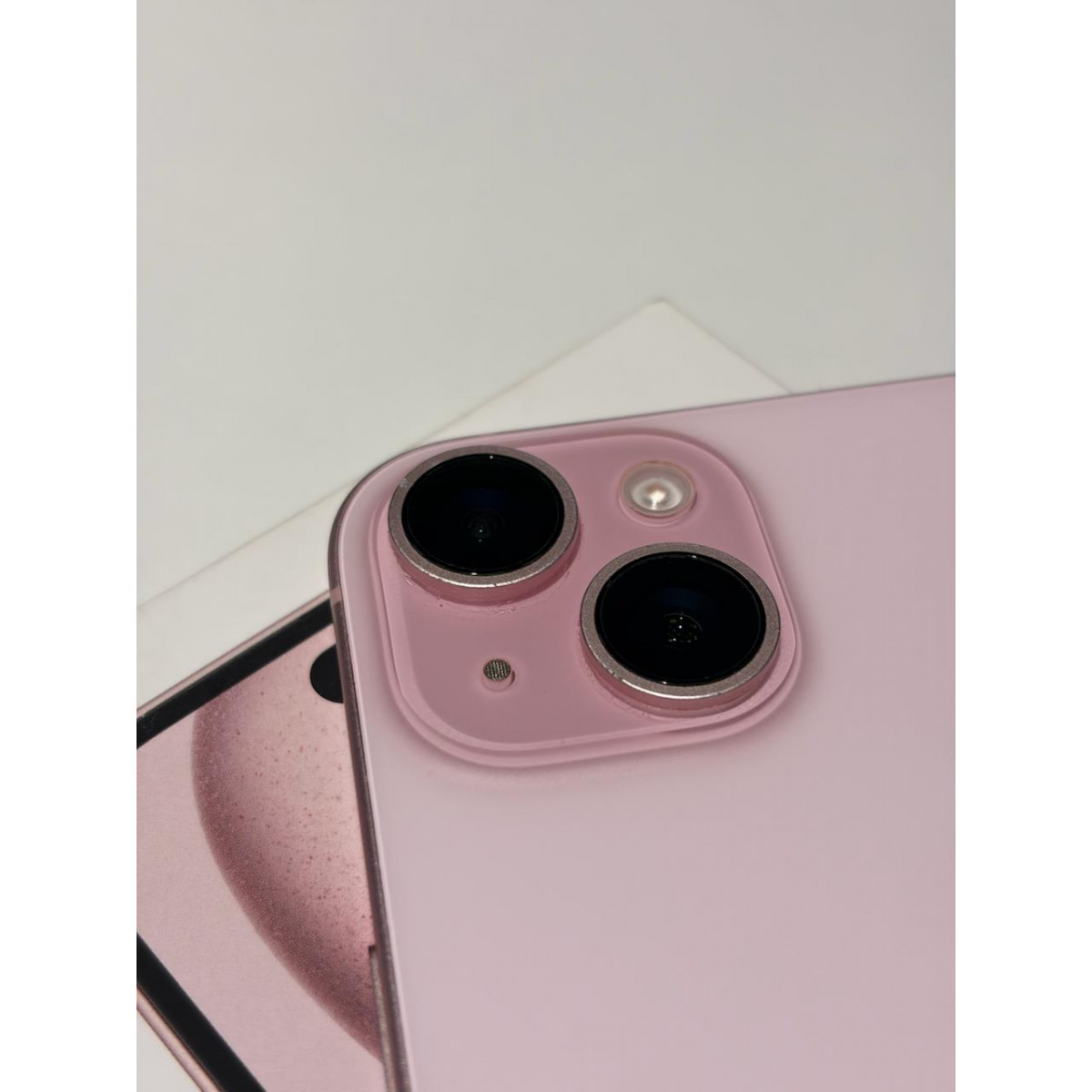 Б/У Apple iPhone 15 128Gb Pink (АКБ 82%)