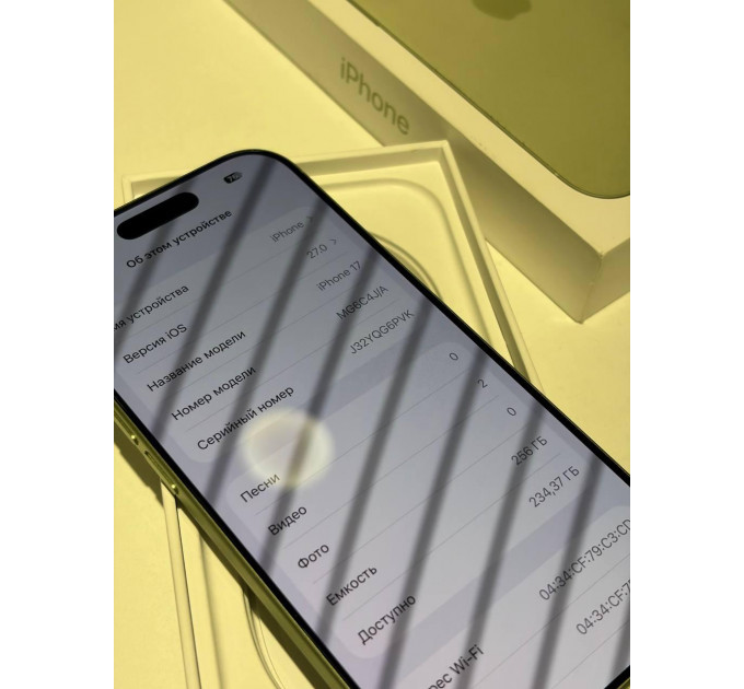 Б/У Apple iPhone 17 256 Gb Sage (eSim) АКБ 99%