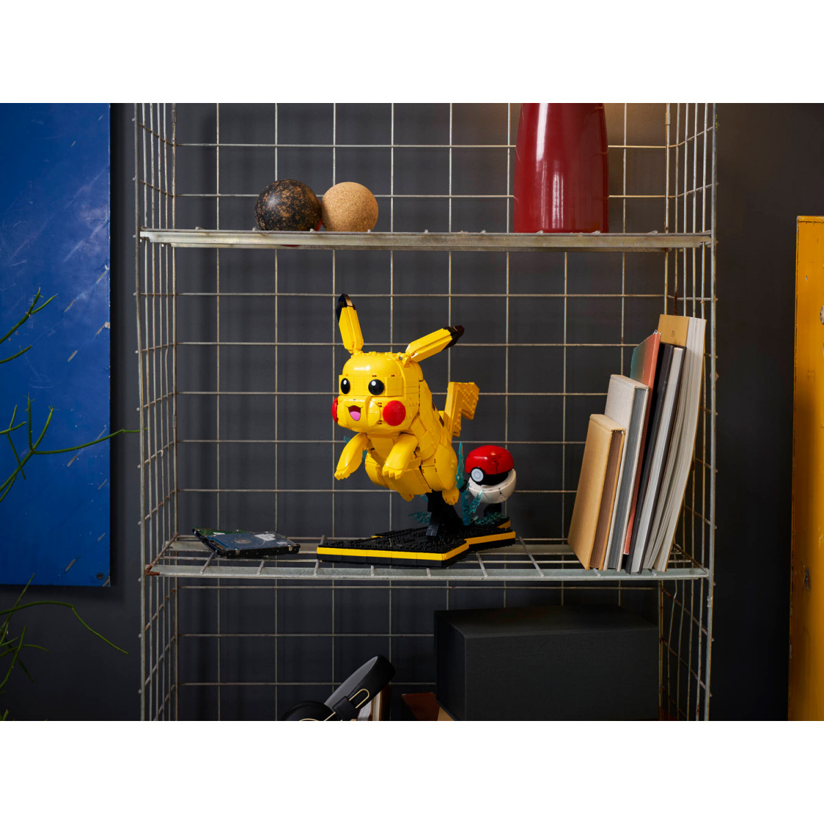 Конструктор LEGO Pokémon Pikachu & Poke Ball (72152)
